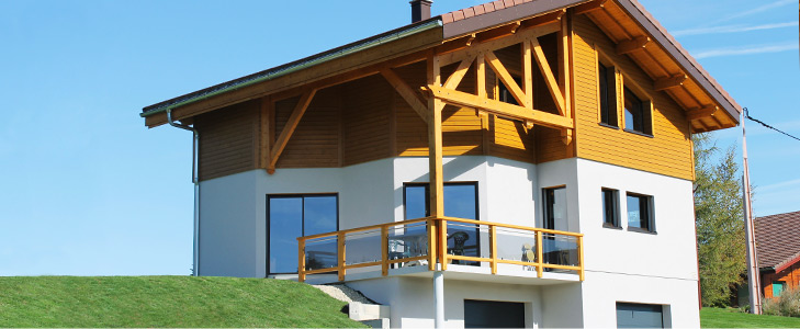 Maison ossature bois, avec mix crépi et bardage, ligne INNOVATION